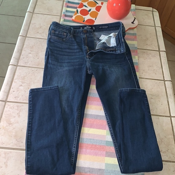 HOLLISTER Ultra High-Rise Super Skinny - Picture 2 of 6